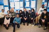 <p>Brigitte Macron et Adrien Taquet, mercredi après-midi, à «La maison bleue», un centre social et culturel dans le XVIIIe arrondissement de Paris.</p>