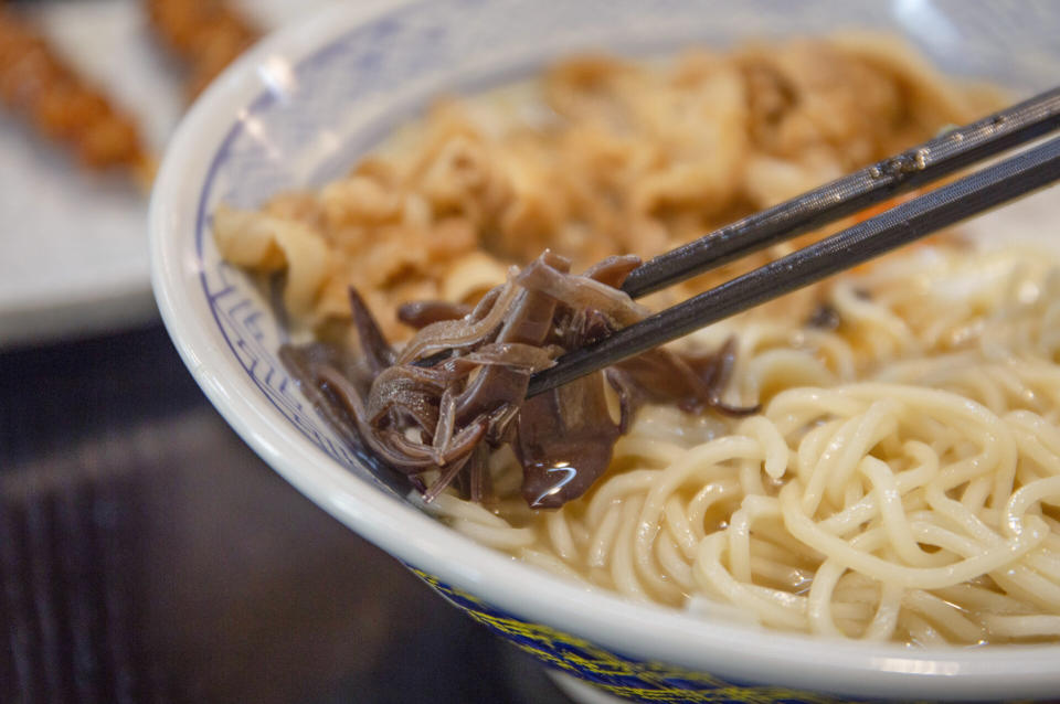 Kazutake Ramen - Black fungus