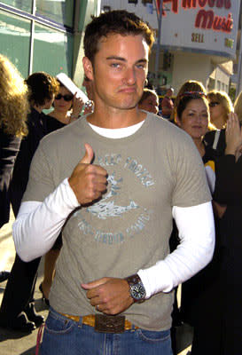 Kerr Smith at the Hollywood premiere of Warner Brothers' Catwoman