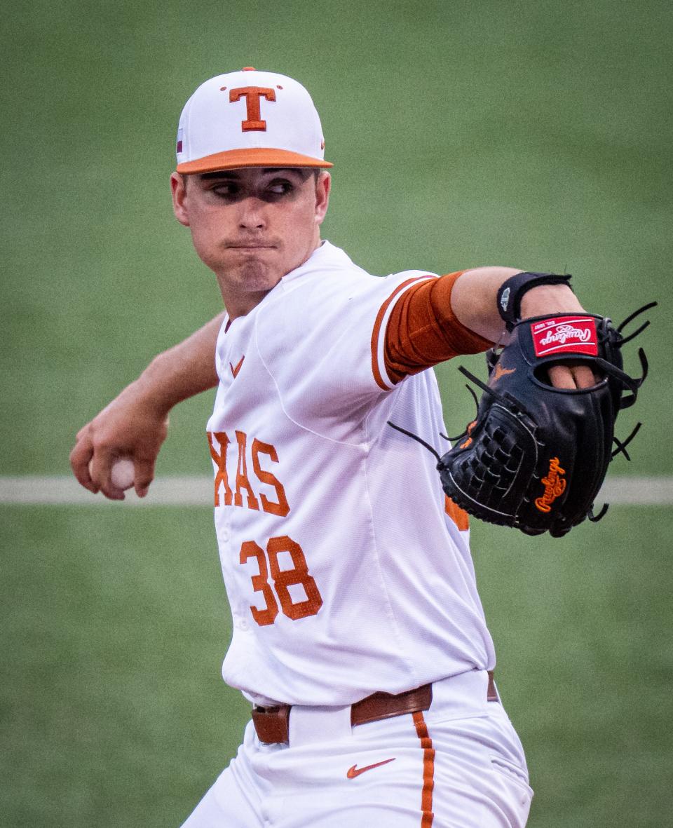 Sophomore Max Grubbs threw one of his best games as a Longhorn, but a silent hitting attack by Texas wasted his outing in a 5-0 loss.