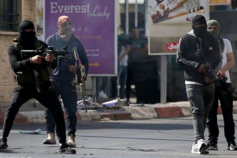 Tropas israelíes se enfrentan a las Brigadas de Jenin, una unidad compuesta por distintas milicias palestinas, entre ellas Hamás o la Yihad Islámica