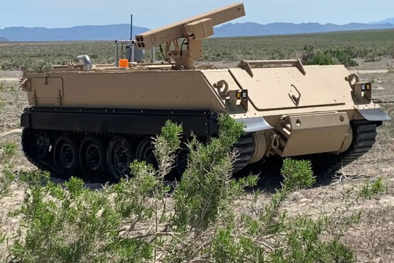 Un segundo ejemplar modificado del M113, creado por Estados Unidos