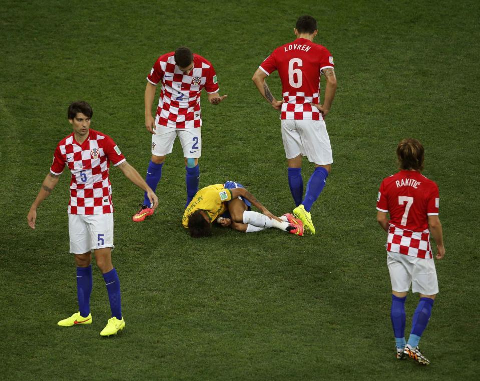 Dramatic dives of the World Cup