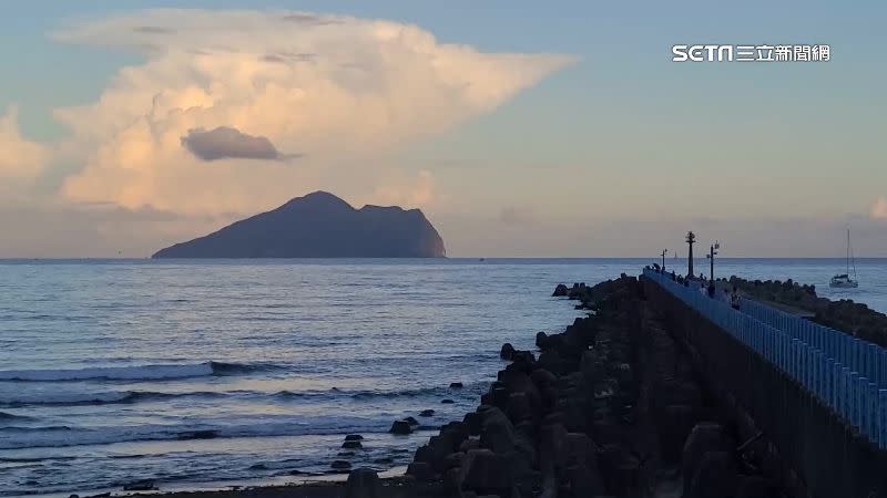 以不同的角度看龜山島，能夠欣賞不同的風景。