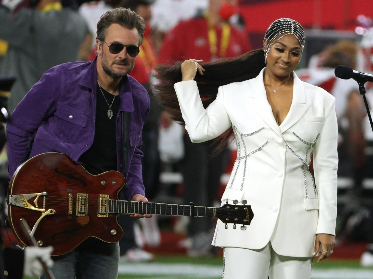 <p>Jazmine Sullivan and Eric Church give a rousing national anthem performance at Super Bowl 2021</p> (Getty Images)