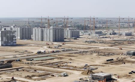 A general view of Bismayah residential project in Baghdad, February 26, 2015. REUTERS/Thaier Al-Sudani