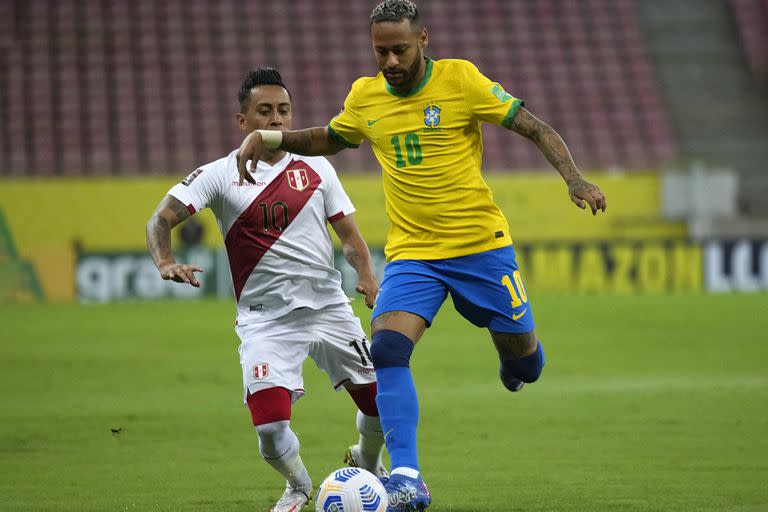 Neymar diseñó la jugada del primer gol y luego convirtió el segundo, con el que Brasil selló la victoria 2-0 sobre Perú; la estrella de PSG acumula seis tantos en la actual eliminatoria