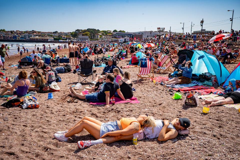 A 30C heatwave set to scorch the UK has led to the year’s first heat health alert (PA) (PA Wire)