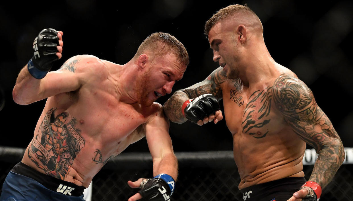  Dustin Poirier throws an elbow at Justin Gaethje in their lightweight fight during the UFC Fight Night event at Gila River Arena on April 14, 2018 