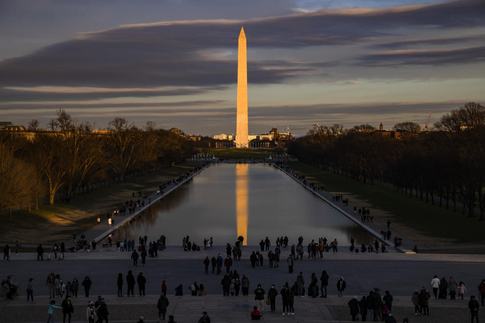 The Lincoln Memorial Reflecting Pool in Washington, D.C will host a lighting ceremony honoring victims of COVID-19 as part of President-elect Joe Biden's inaugural events.  / Credit: Samuel Corum / Getty Images