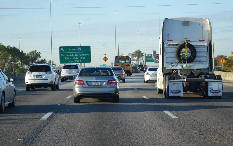 Interstate 95 heading through downtown Jacksonville during a recent Thanksgiving holiday.