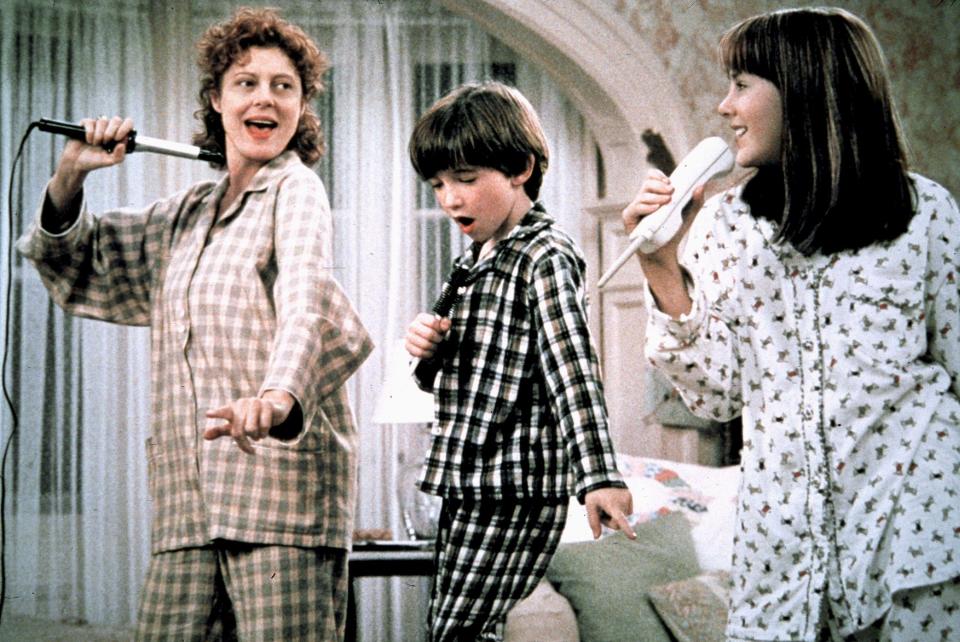 Susan Sarandon, Liam Aiken, and Jena Malone in Stepmom