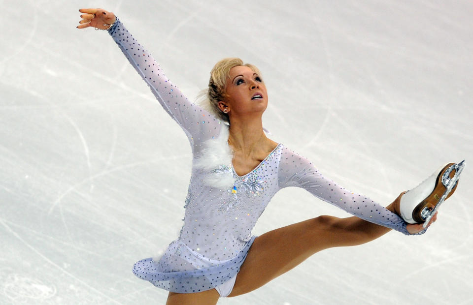 Annette Dytrt from Germany competes during the Ladies Free Skating event of the 2009 World Figure skating Championships at the Staples Center in Los Angeles on March 28, 2009. AFP PHOTO/Gabriel BOUYS (Photo credit should read GABRIEL BOUYS/AFP via Getty Images)