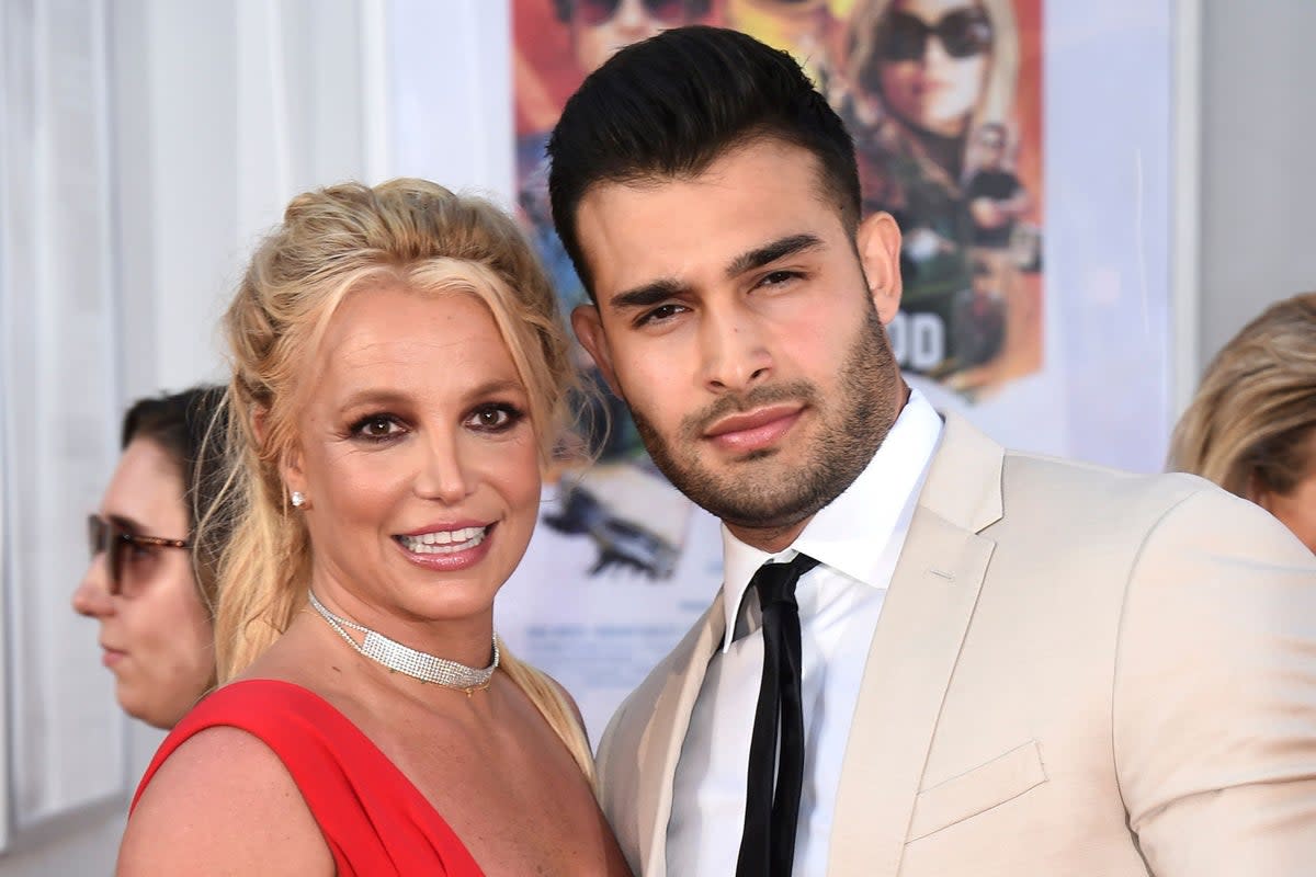 Britney Spears (L) and Sam Asghari (R) (AP)