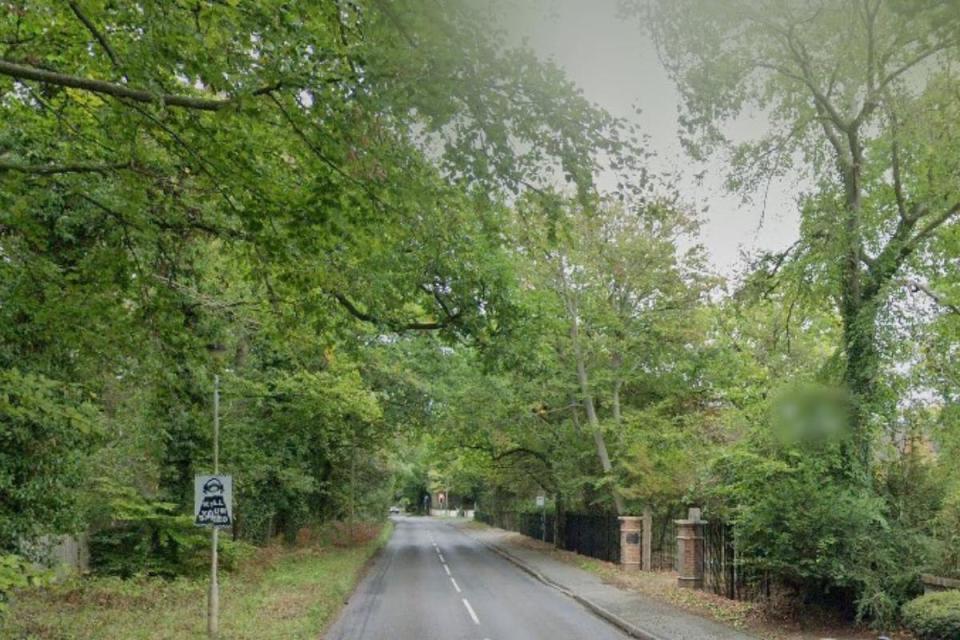 Woman hospitalised after crash on Buckinghamshire road i(Image: Google)/i