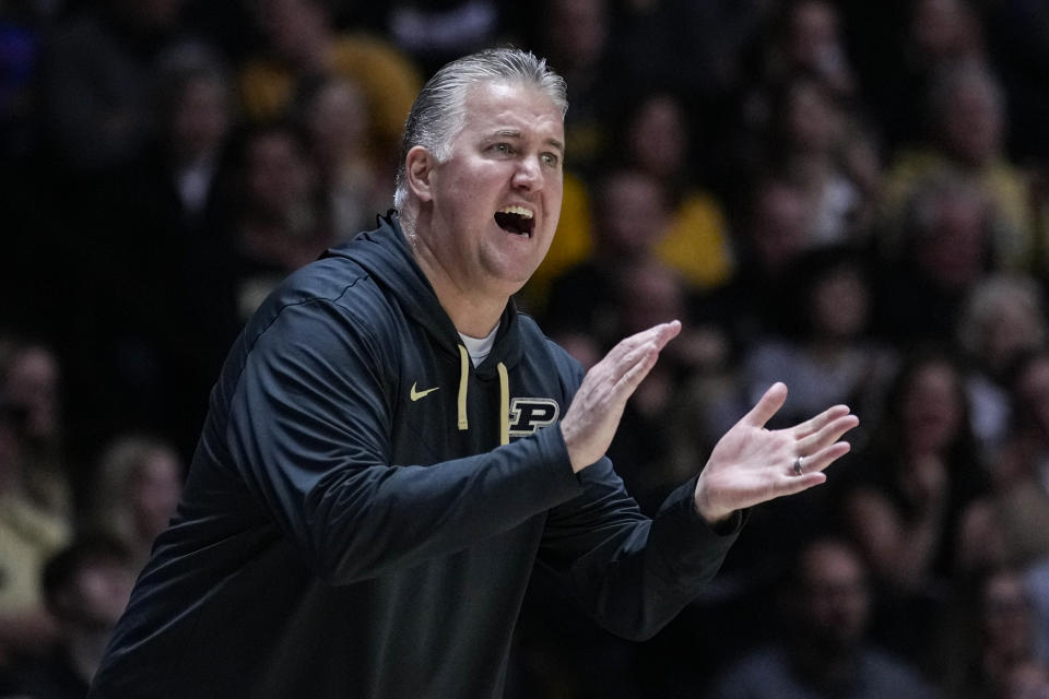 'Purdue head coach Matt Painter yell to his team as they played against Hofstra during the first half of an NCAA college basketball game in West Lafayette, Ind., Wednesday, Dec. 7, 2022. (AP Photo/Michael Conroy)
