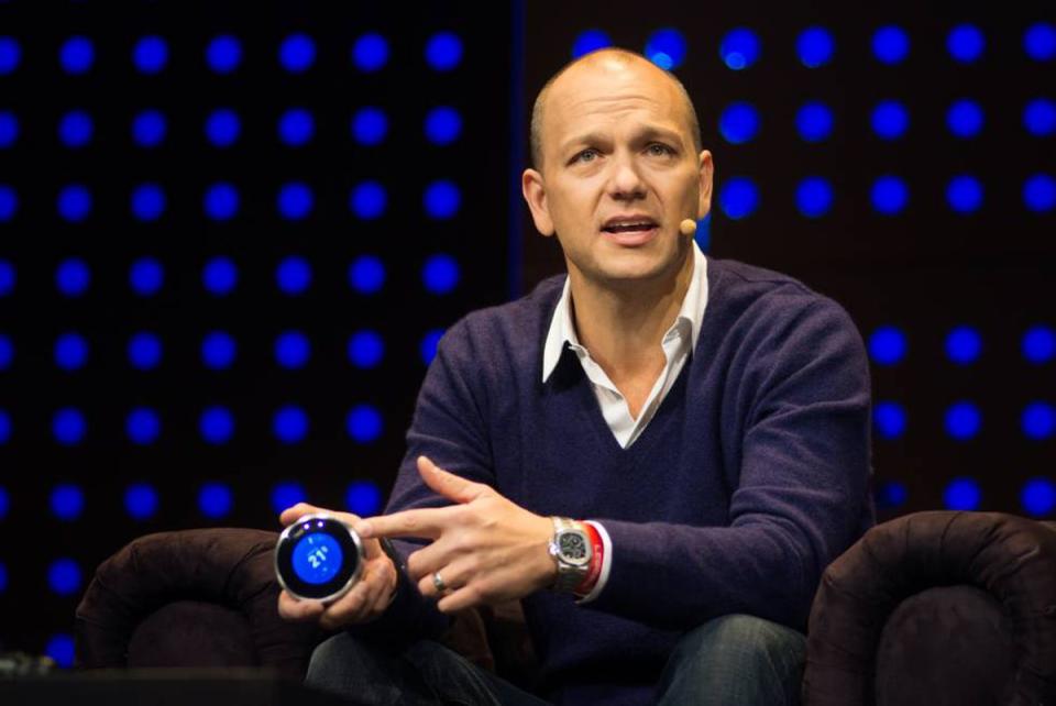 Fadell supervisó el desarrollo de 18 generaciones de iPods y las tres primeras iteraciones del iPhone antes de dejar Apple en 2010.