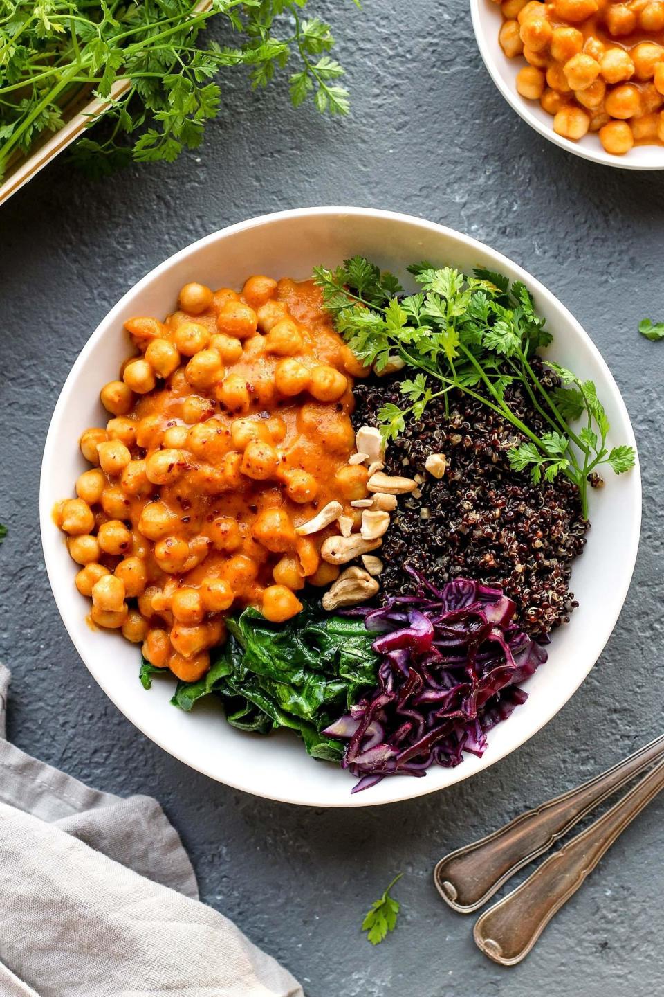 chickpeas with quinoa and veggies