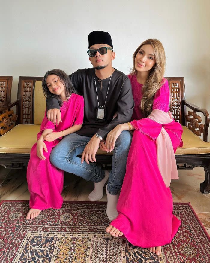  Caprice with wife Elis and his stepdaughter Aleesya