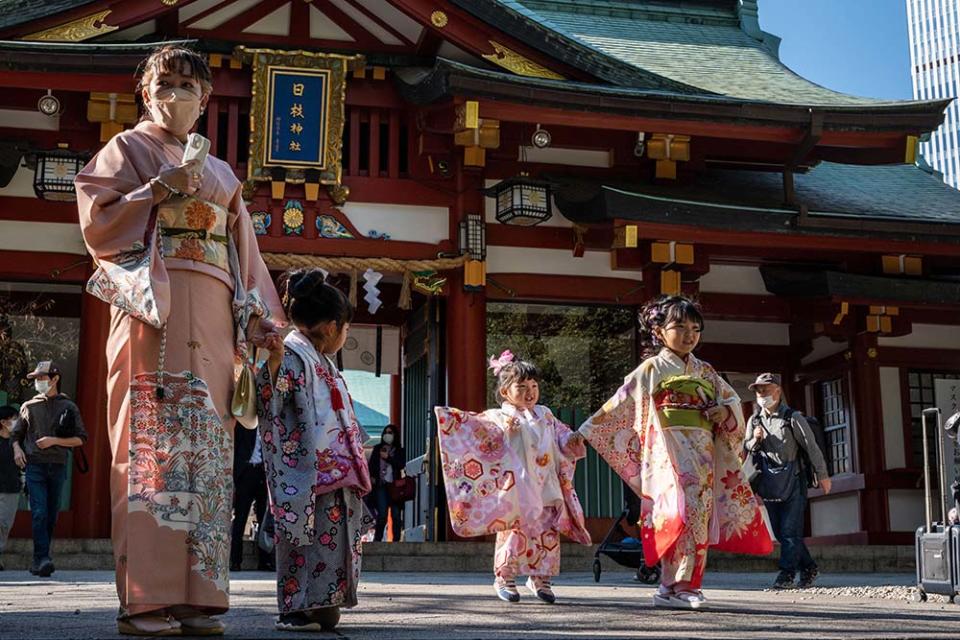 七五三（hoto by RICHARD A. BROOKS/AFP, Image Source : Getty Editorial）