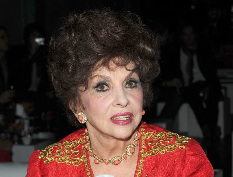 Italian actress Gina Lollobrigida attends the celebration of the TV channel Kabel 1 in the Kesselhaus. Ursula Düren/dpa