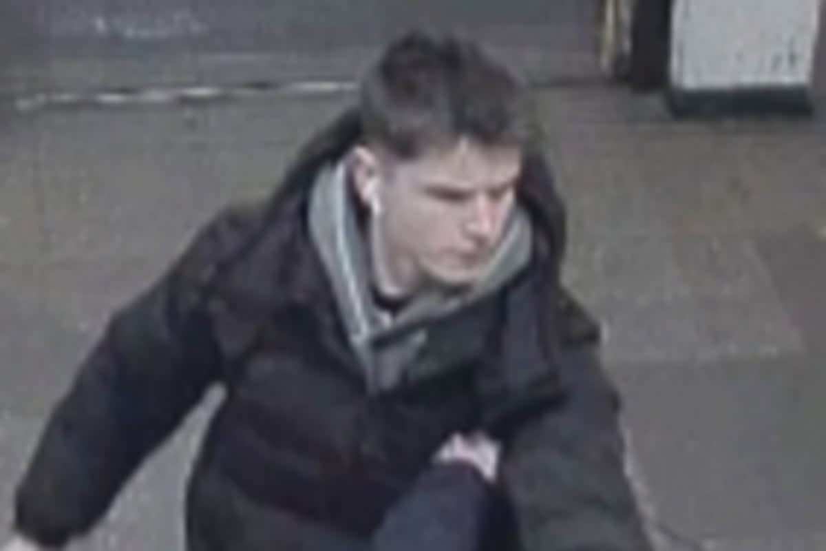 Police investigating an assault at Earl’s Court Tube station are keen to speak to this man  (British Transport Police)