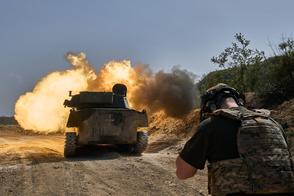 Image: Ukrainian Artillery Position On Kherson Frontline (Kostiantyn Liberov / Libkos via Getty Images)