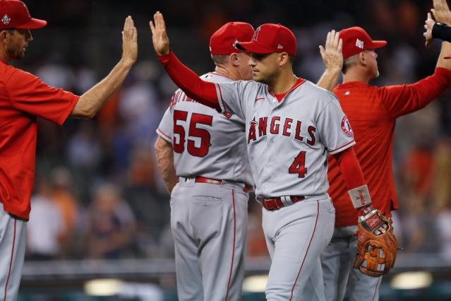 C.J. Cron homers vs. former teammates, Rays rout Angels 7-1