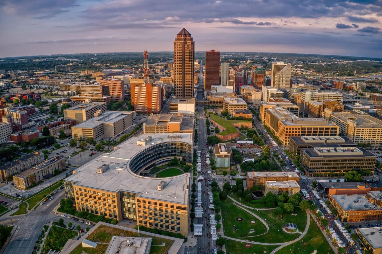 <p>Iowa ranks first in the nation in the production of corn for grain. The average credit card debt in Iowa is $4,958 per consumer as of July.</p><p><br></p><span class="copyright"> Jacob Boomsma/istockphoto </span>