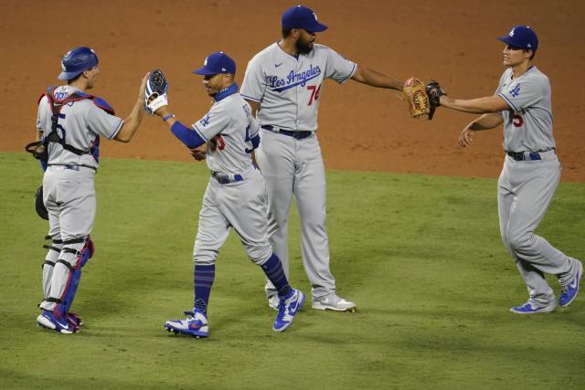 Austin Barnes and Mookie Betts spark Dodgers to win over Marlins