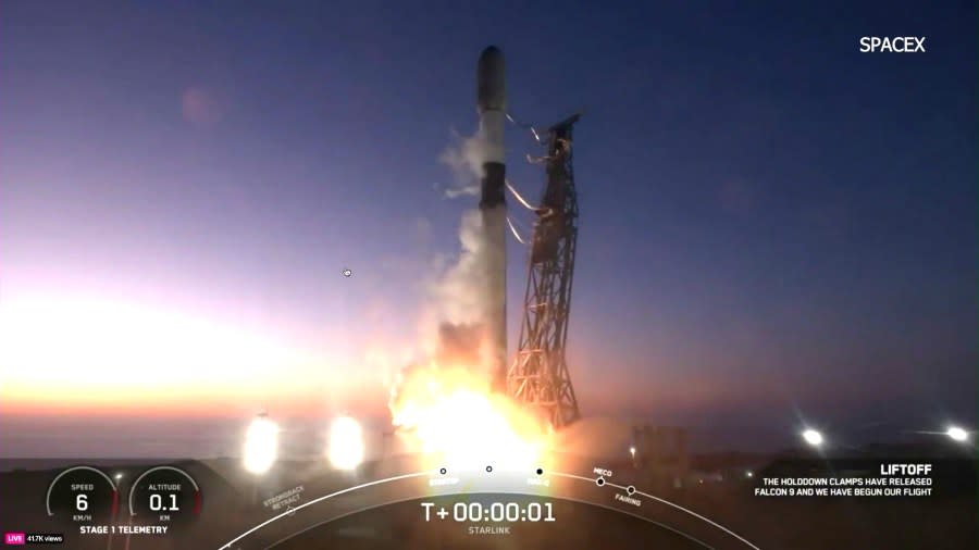 SpaceX launch lights up Southern California sky