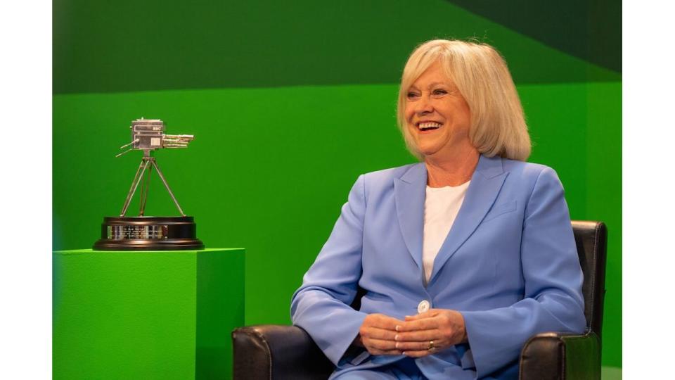 Sue Barker on Portrait Artist of the Year