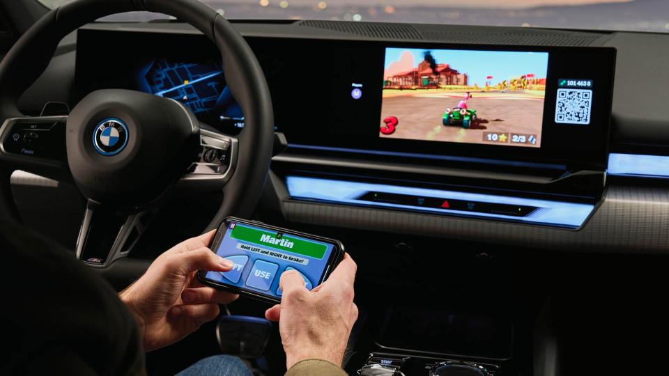 New BMW 5 Series Has Built-In Video Games That Use Your Smartphone as Controller photo