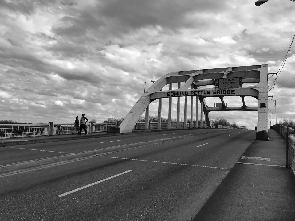 <p>The Edmund Pettus Bridge in downtown Selma, Ala., where voting rights marchers were attacked by law endorsement on Bloody Sunday in 1965. (Photo: Holly Bailey/Yahoo News) </p>