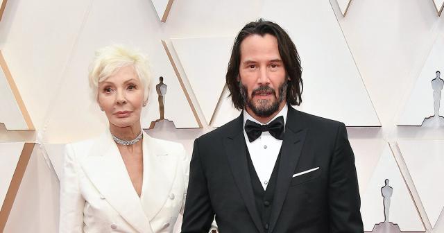 Keanu Reeves Walks Red Carpet with Mom Patricia at 2020 Oscars