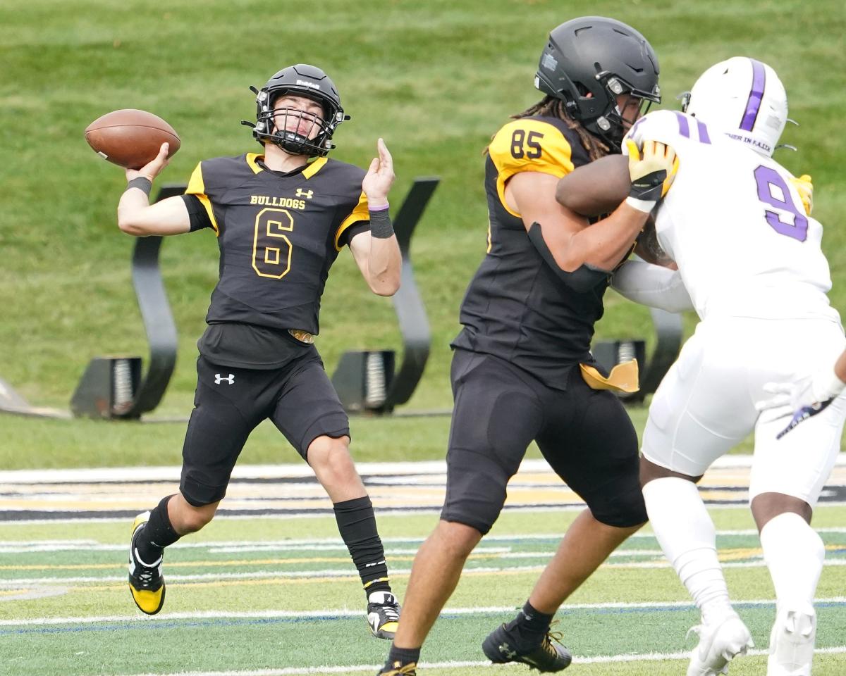 Adrian College, Siena Heights football set for road tests following wins