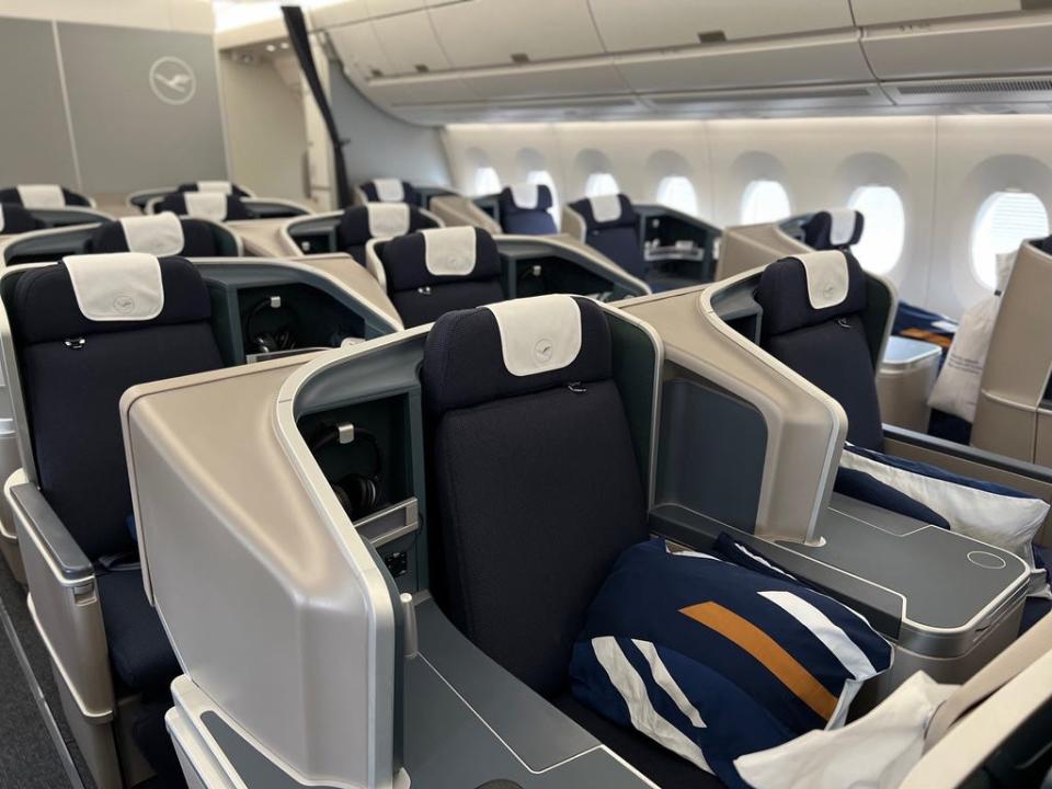 Lufthansa's upgraded A350 business class.