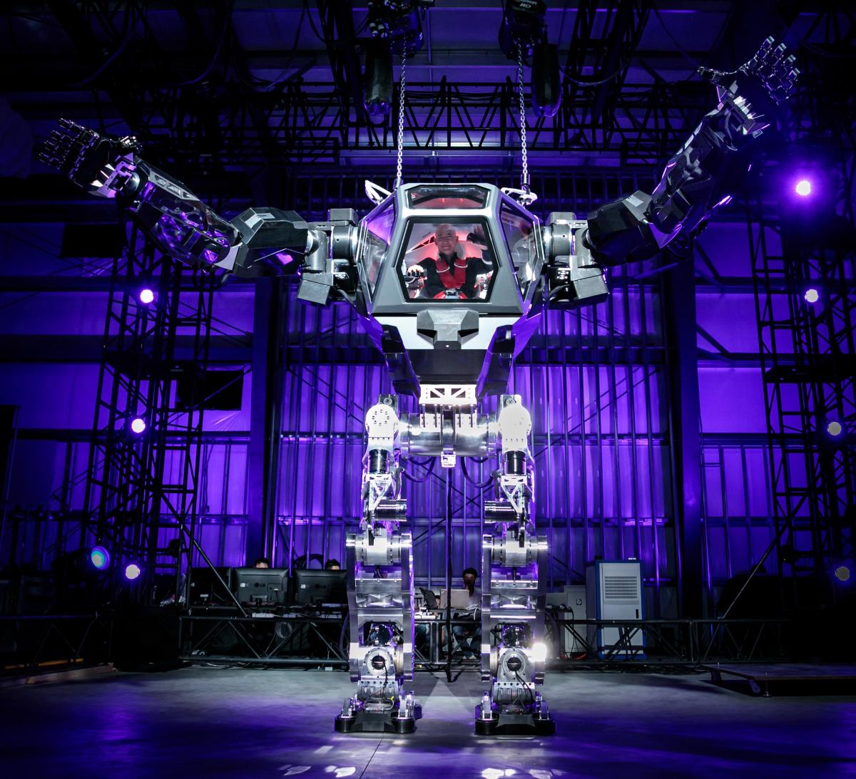 This Giant Robot is Action Movies Come to Life