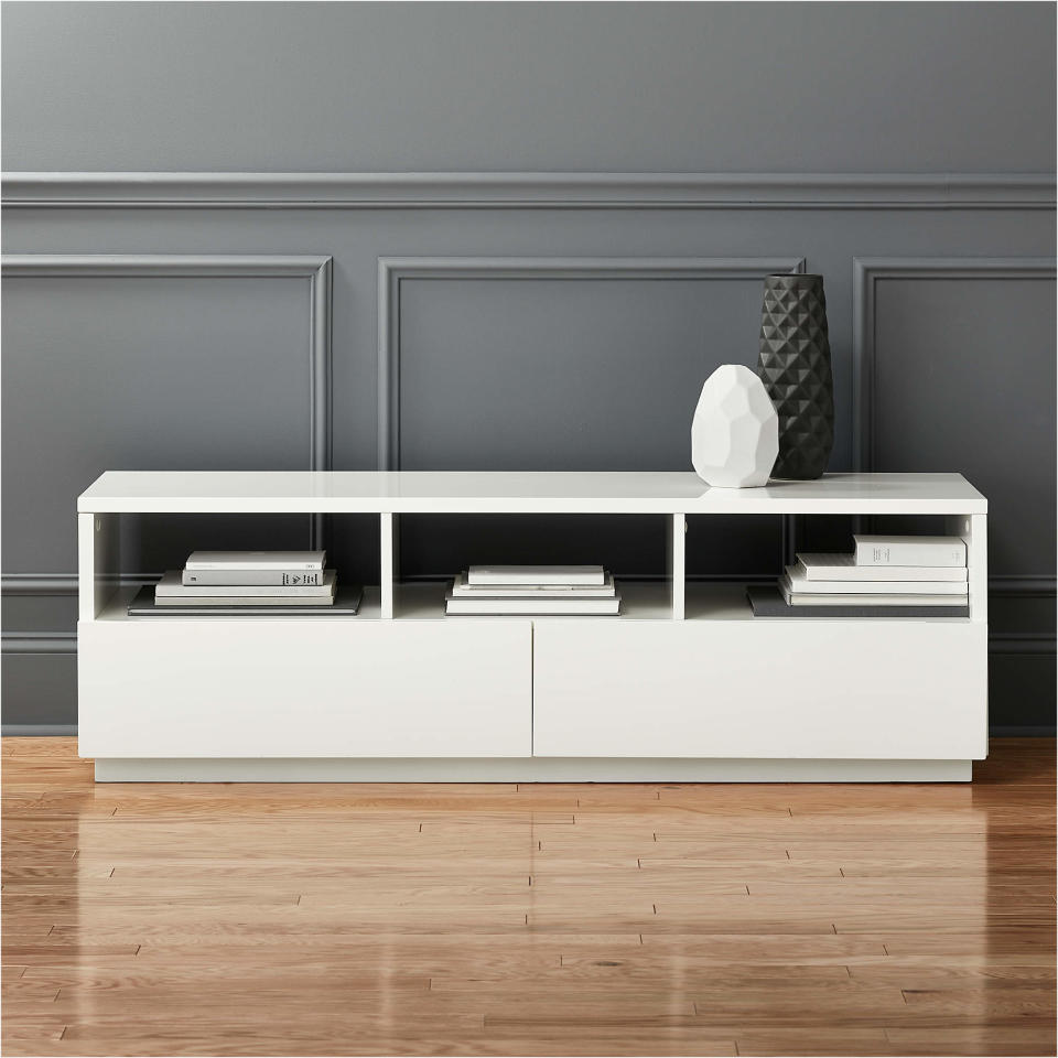 <p><a href="https://go.redirectingat.com?id=74968X1596630&url=https%3A%2F%2Fwww.cb2.com%2Fchill-white-high-gloss-media-console-60%2Fs131672&sref=https%3A%2F%2Fwww.esquire.com%2Flifestyle%2Fg60530083%2Fbest-media-cabinets%2F" rel="nofollow noopener" target="_blank" data-ylk="slk:Shop Now;elm:context_link;itc:0;sec:content-canvas" class="link ">Shop Now</a></p><p>Chill White High-Gloss Media Console </p><p>cb2.com</p><p>$649.00</p>