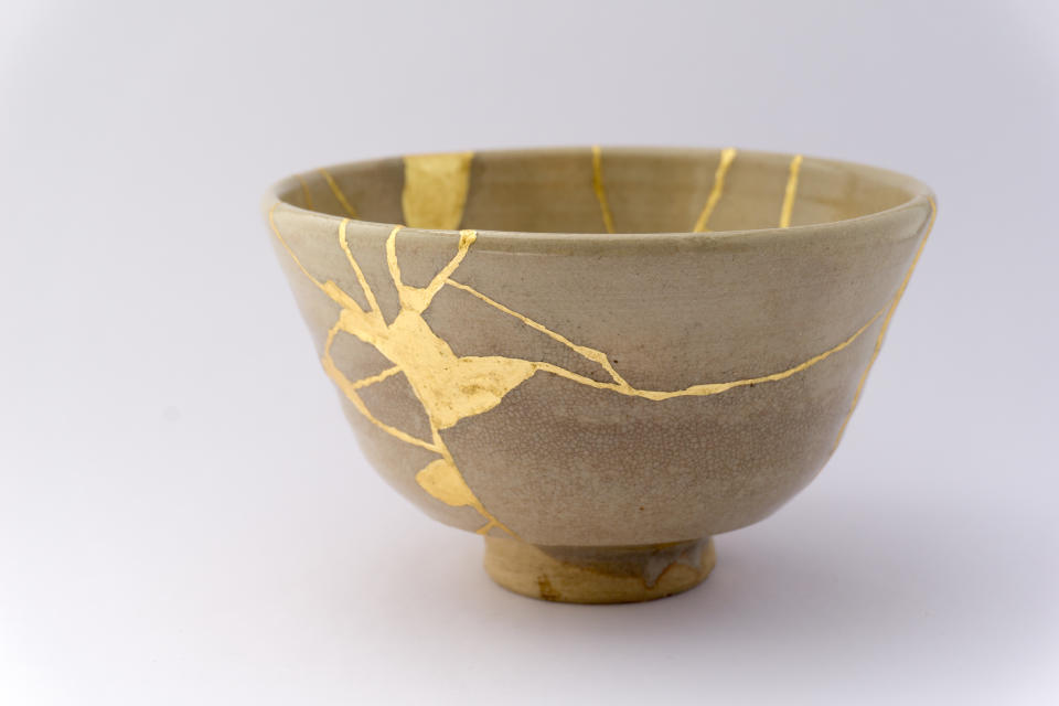 Kintsugi, a traditional Japanese restoration technique uses gold to mend broken pottery.<span class="copyright">Getty Images/iStockphoto</span>