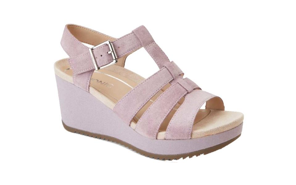 Pretty Platforms: Vionic 'Tawny' Platform Sandal