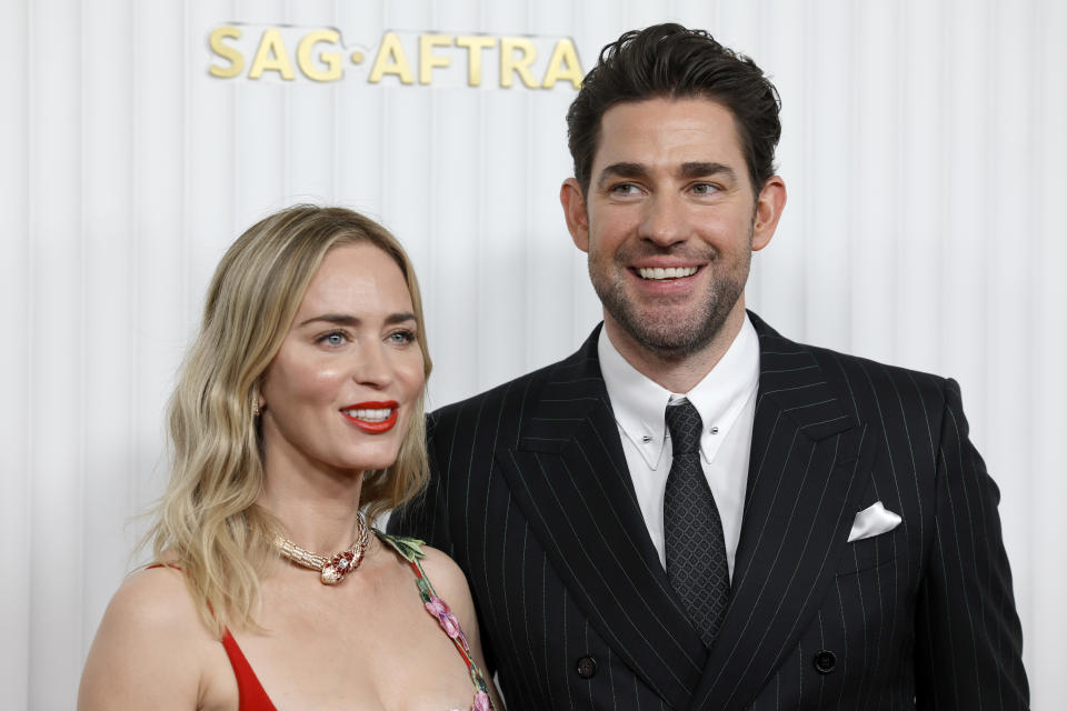 LOS ANGELES, CALIFORNIA - FEBRUARY 26: (L-R) Emily Blunt and John Krasinski attend the 29th Annual Screen Actors Guild Awards at Fairmont Century Plaza on February 26, 2023 in Los Angeles, California. (Photo by Frazer Harrison/Getty Images)