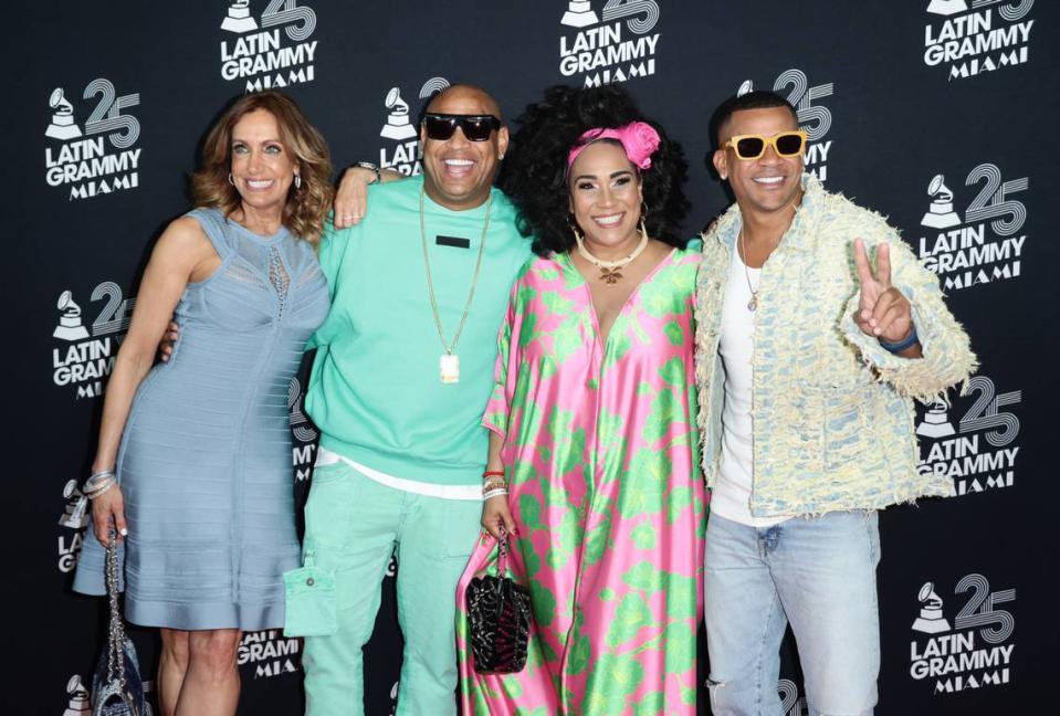 Lili Estefan, Alexander Delgado, Aymee Nuviola y Randy Malcom en el evento de anuncio de la ceremonia 25 del Latin Grammy Awards, en Miami el 17 de abril de 2024.