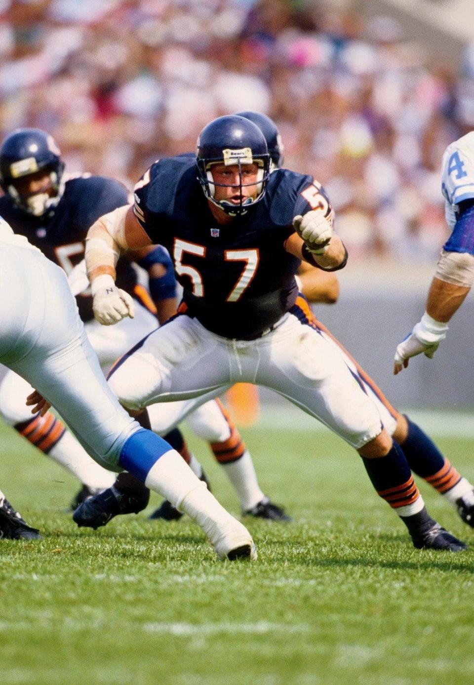 Former Chicago Bears offensive guard Tom Thayer is part of the NFL team's broadcast lineup, and will be in Peoria for a tailgate party on Aug. 14, 2023, at Peoria Riverfront Museum.