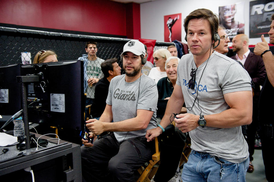 Ellin and Mark Wahlberg on the set of the film version of 'Entourage' (Photo: Warner Bros. Pictures/courtesy Everett Collection)