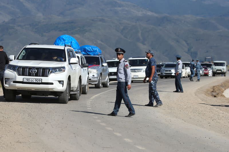 Refugees from Nagorno-Karabakh arrive in Kornidzor