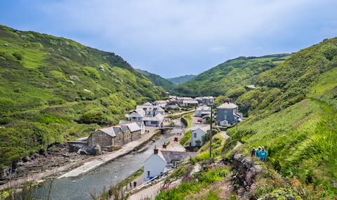 Cornwall comes with rugged beaches, pasties and crabbing - Credit: Manfred Gottschalk mago-world-image/Manfred Gottschalk