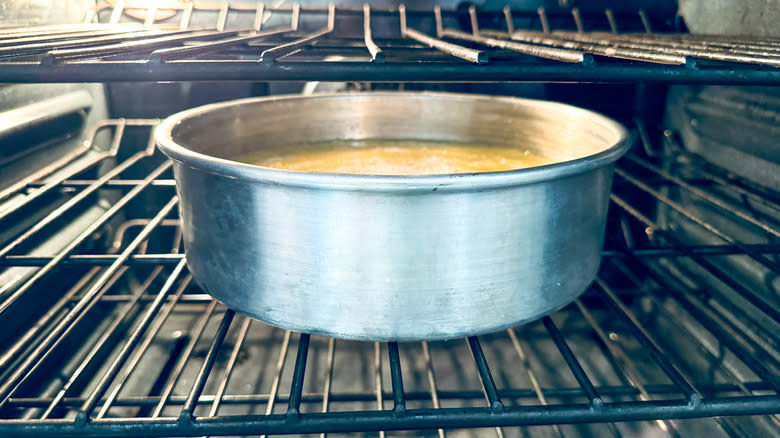 cake pan on oven rack