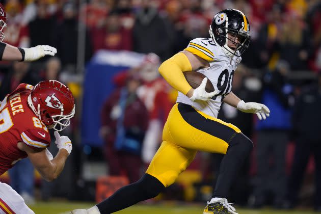 Sunday Night Football's Steelers-Chiefs Playoff Game Earns More Than 20M  Viewers; '60 Minutes' Leads Non-Sports