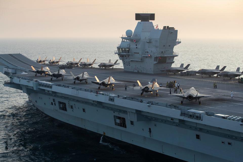 US and UK F-35Bs aboard HMS Queen Elizabeth